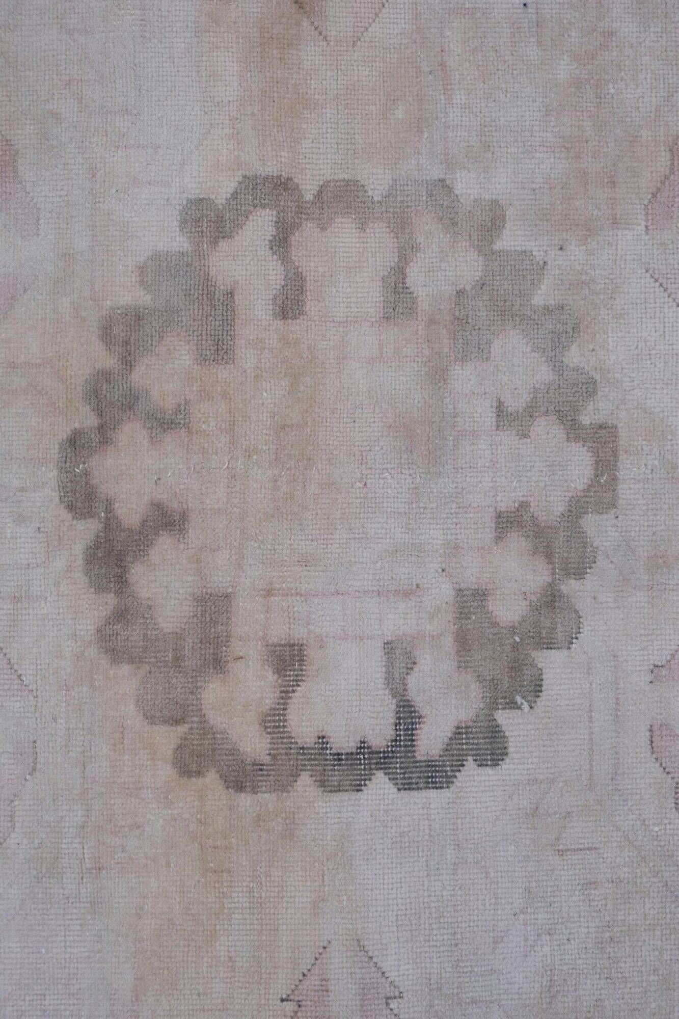 Vintage Turkish handmade rug 253x326 cm