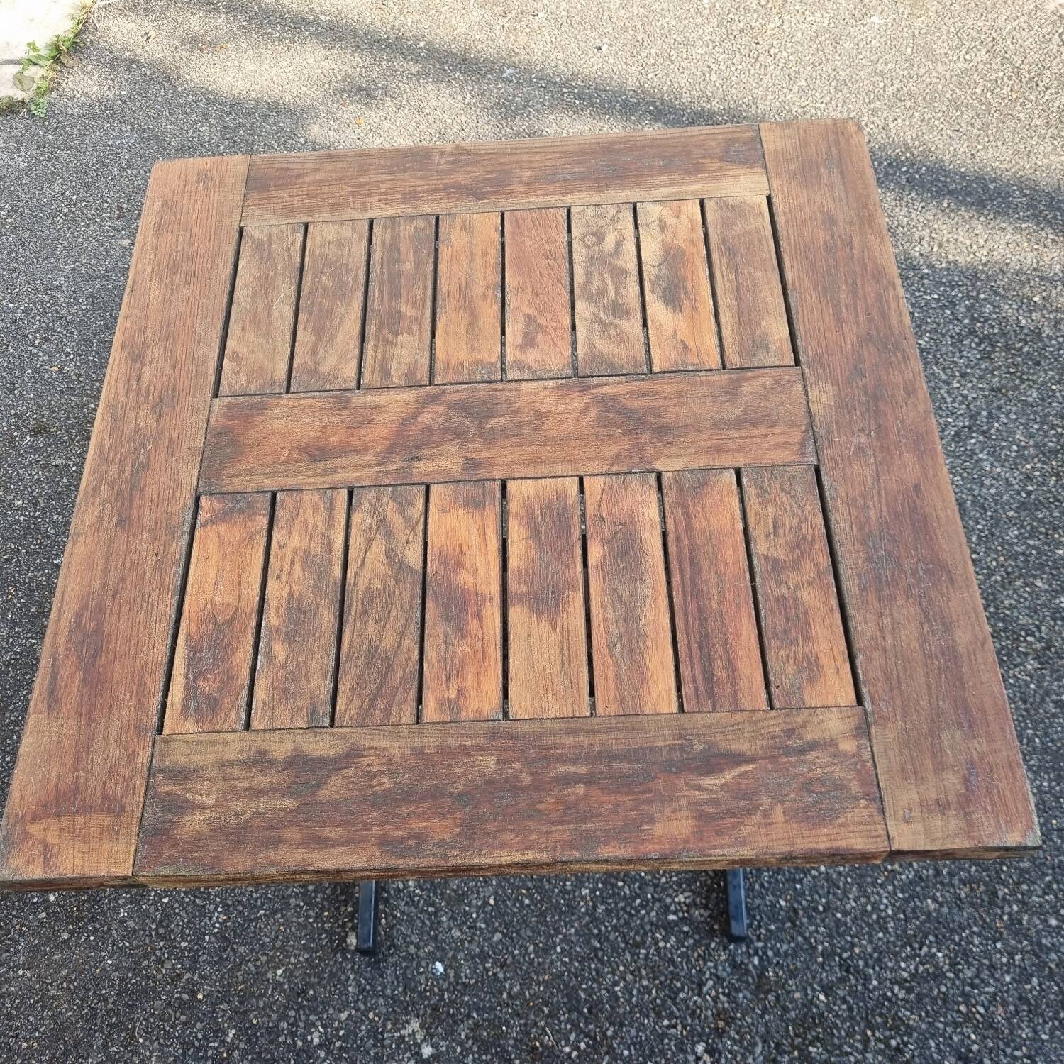 Table bistrot carrée, bois teck