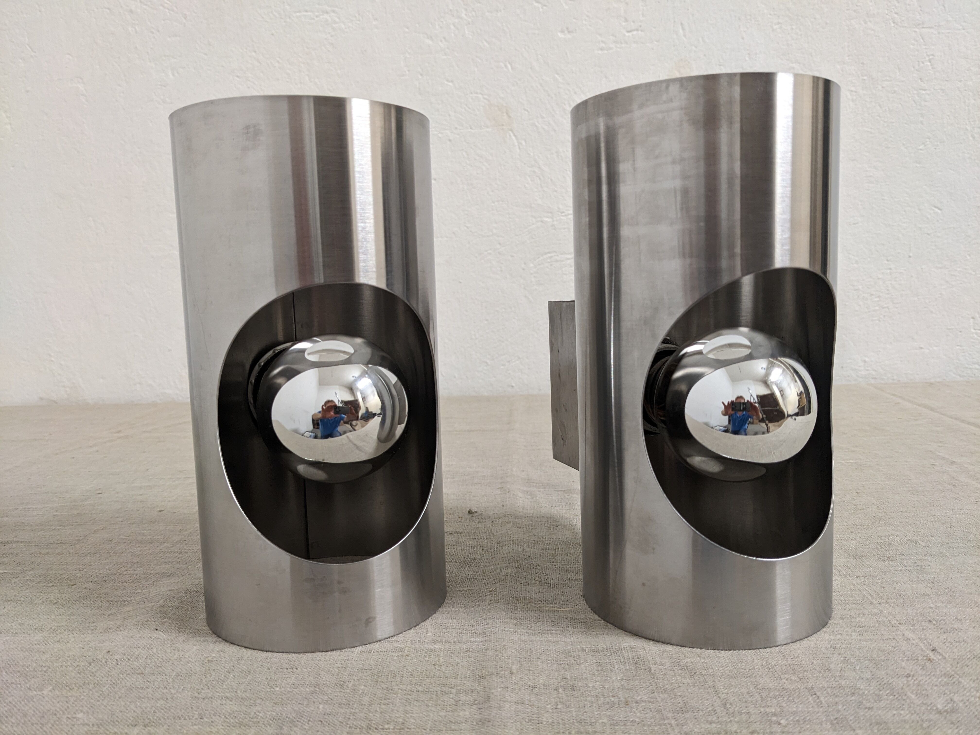 Pair of Space Age wall lamps from the 60s/70s Oxar France