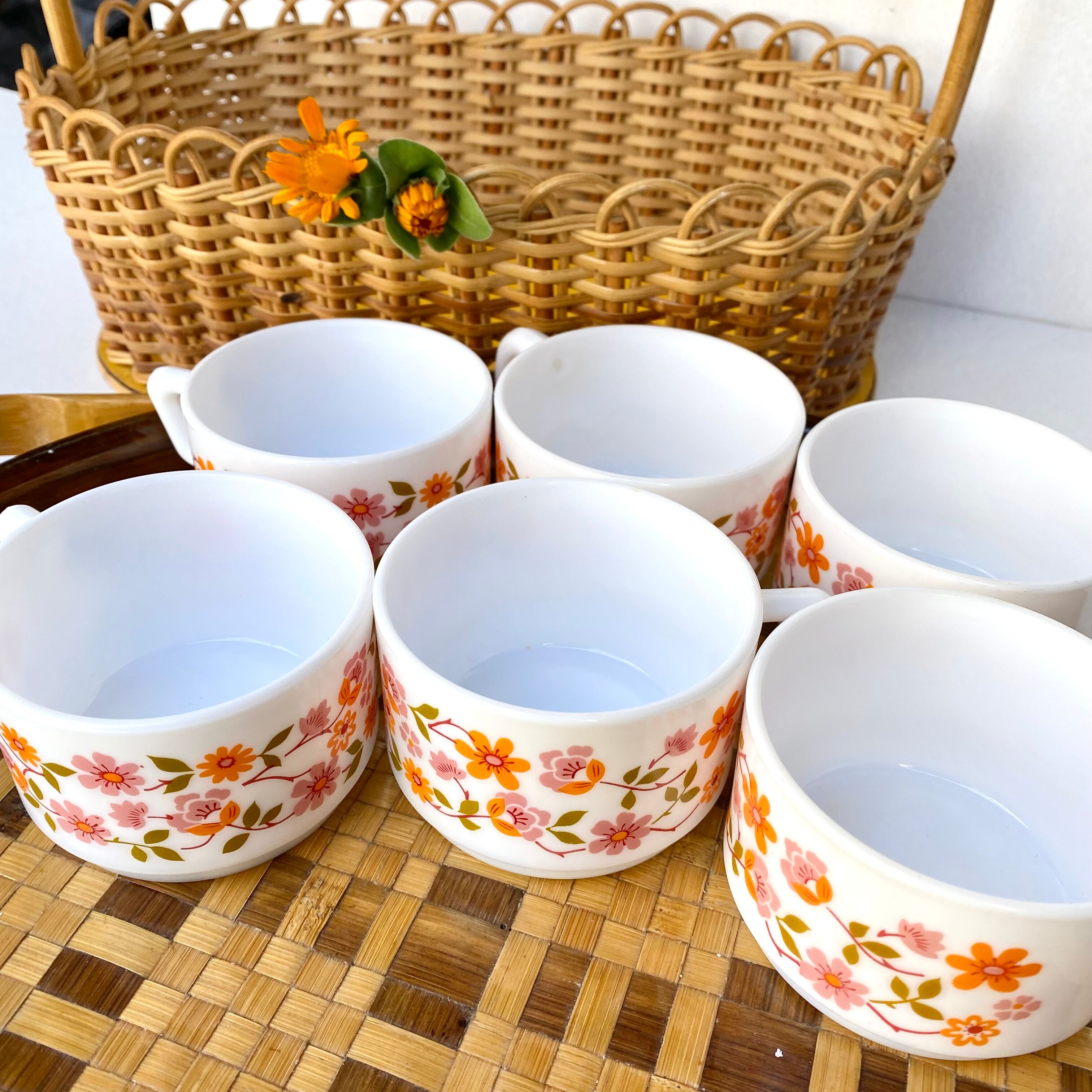 Vintage scania arcopal coffee cups