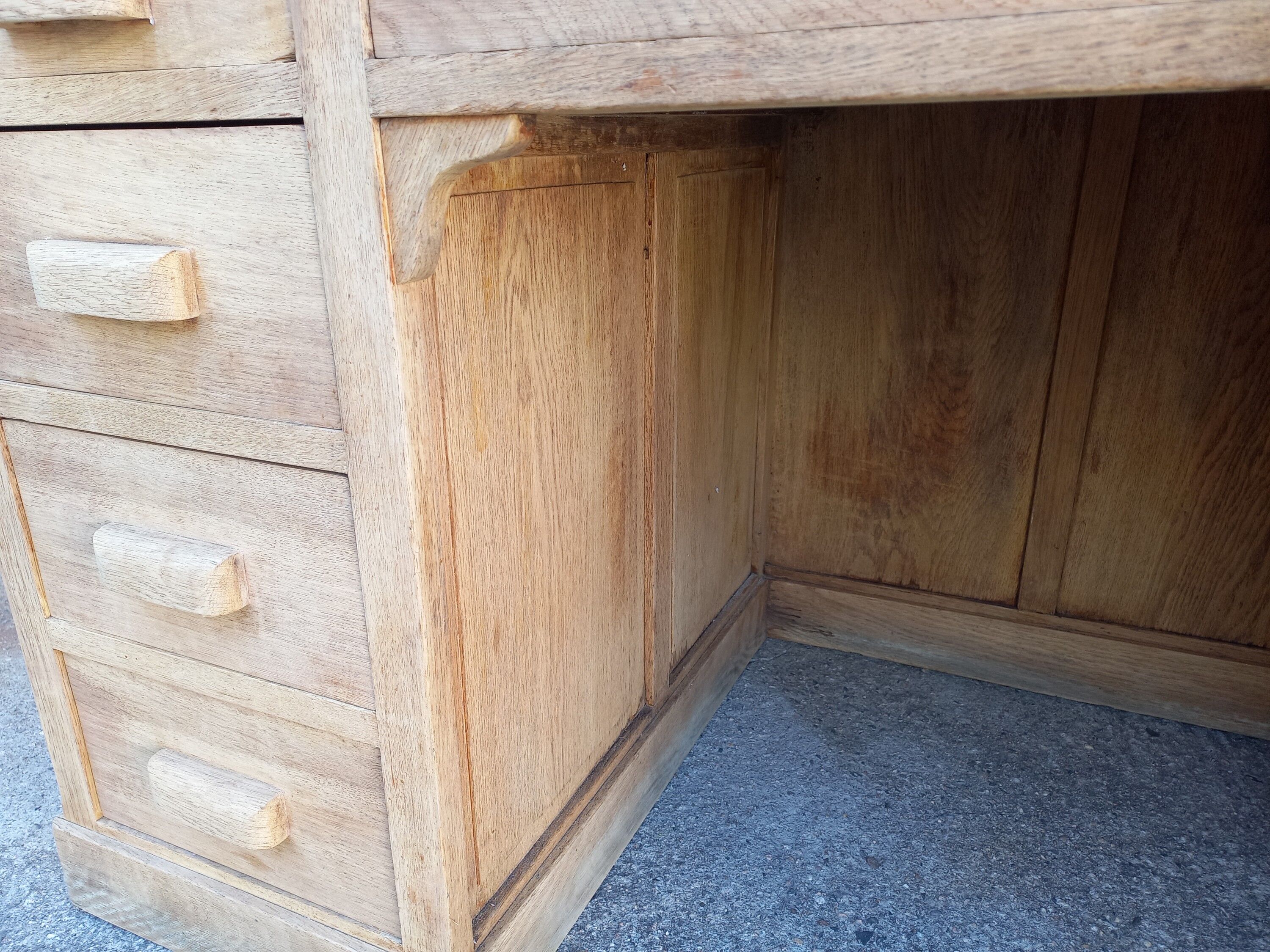 Minister's office in solid oak