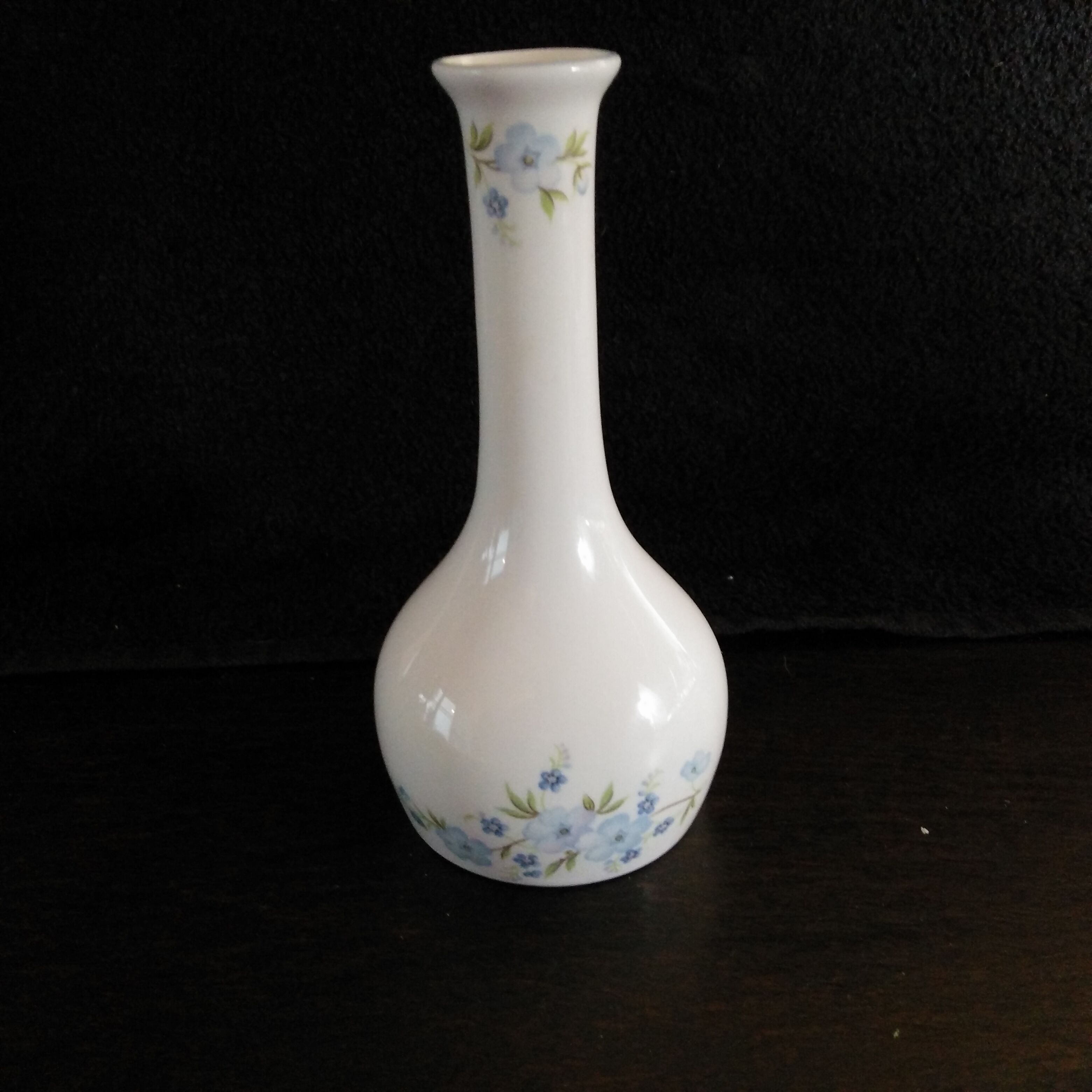 Vase Anglais, porcelaine, décor floral XX ème siècle Selency