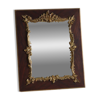 Miroir en bois et stuc ancien