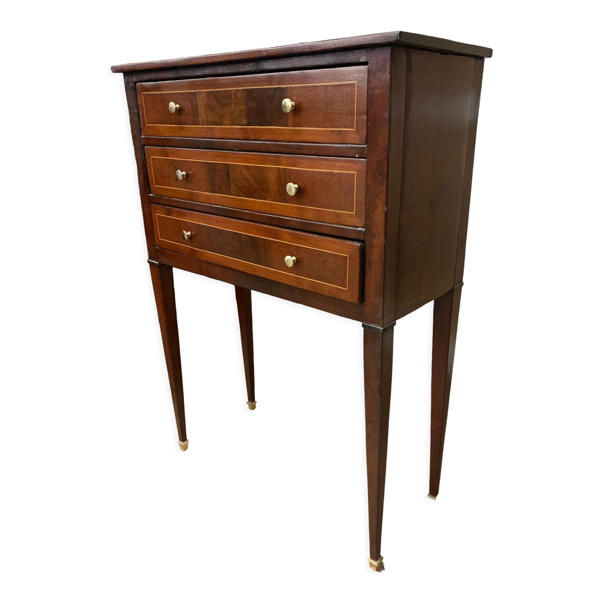 Mahogany chest of drawers
