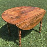 Folding round table, wood