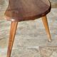 Tabouret tripode vintage en bois  1950