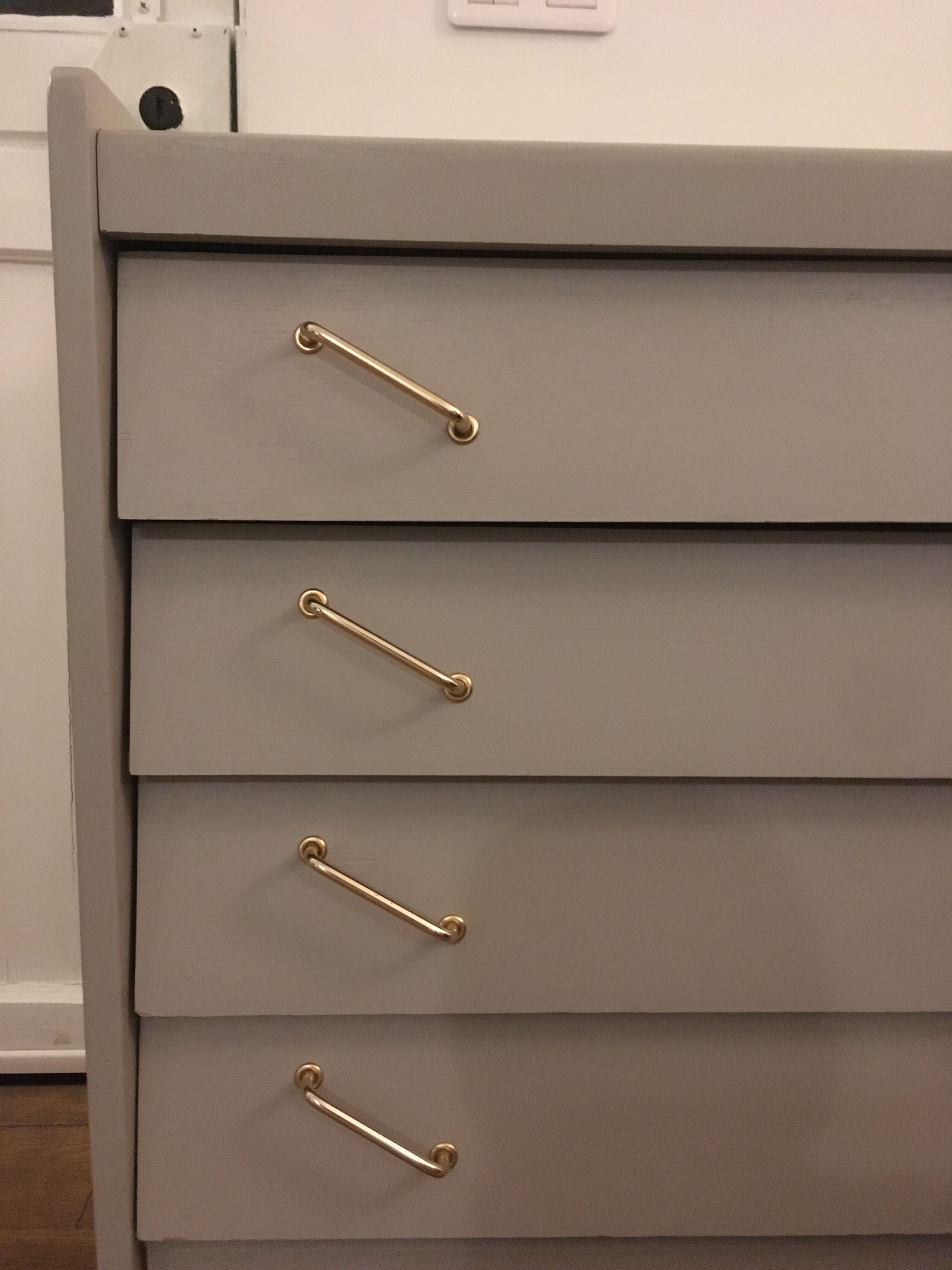 Scandinavian chest of drawers 4 drawers