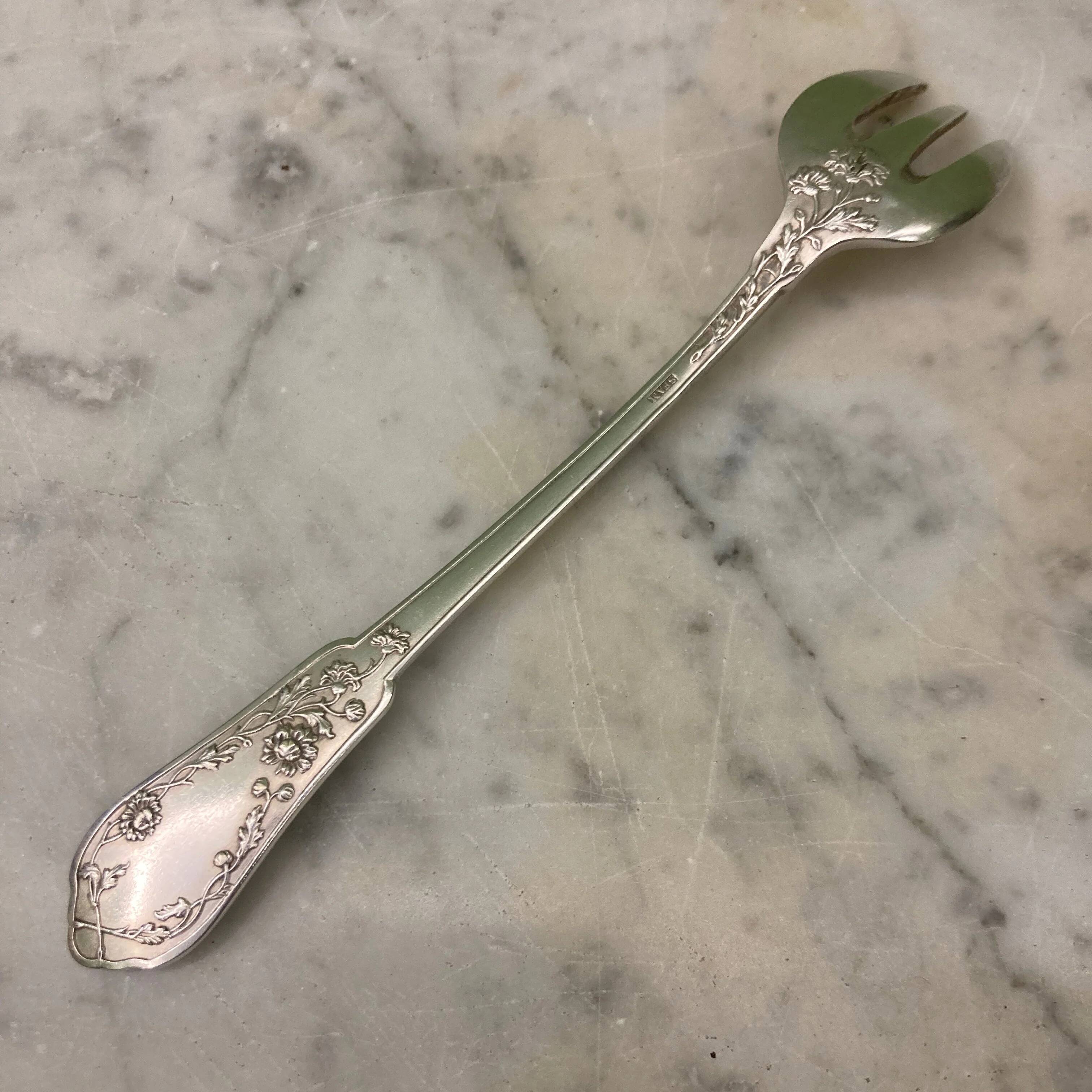 12 silver-plated oyster forks SFAM 1900 flowers