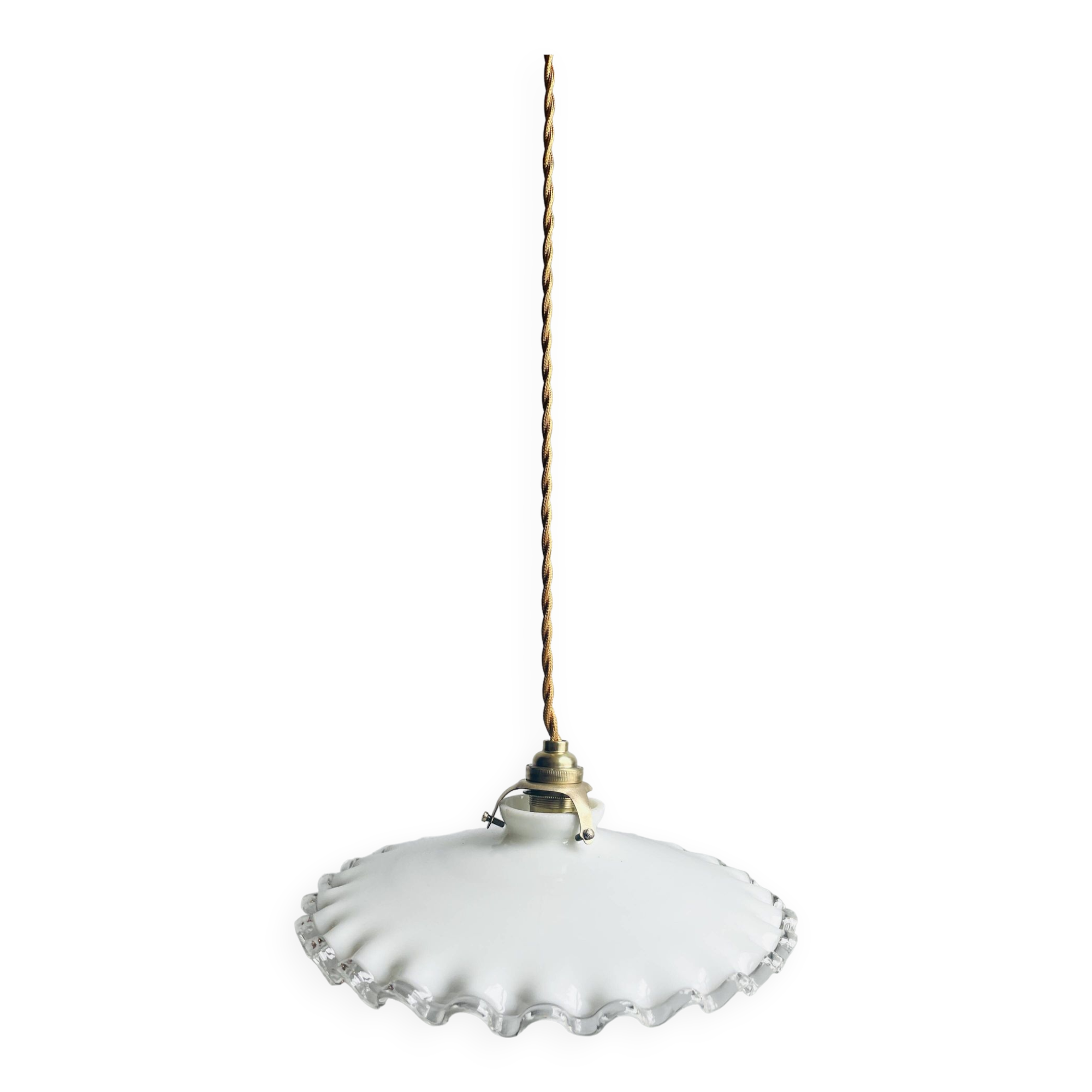 Suspension en opaline blanche avec fil doré