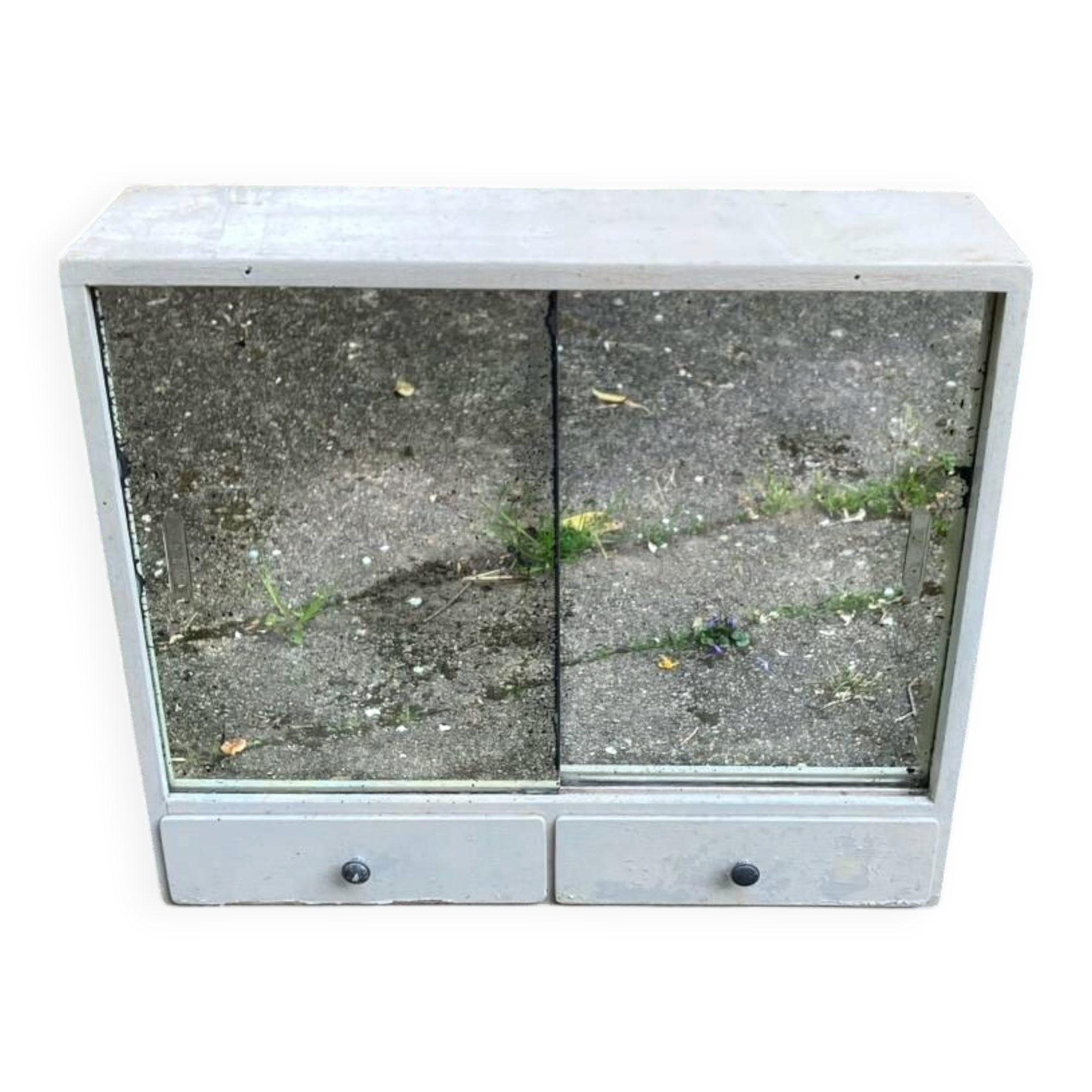 Armoire à pharmacie