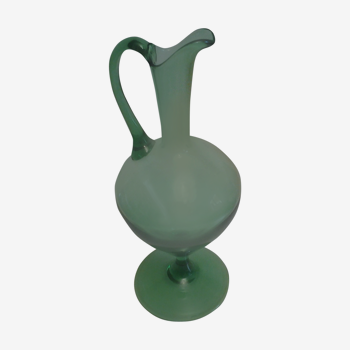 Vase aiguière en verre artisanal vintage