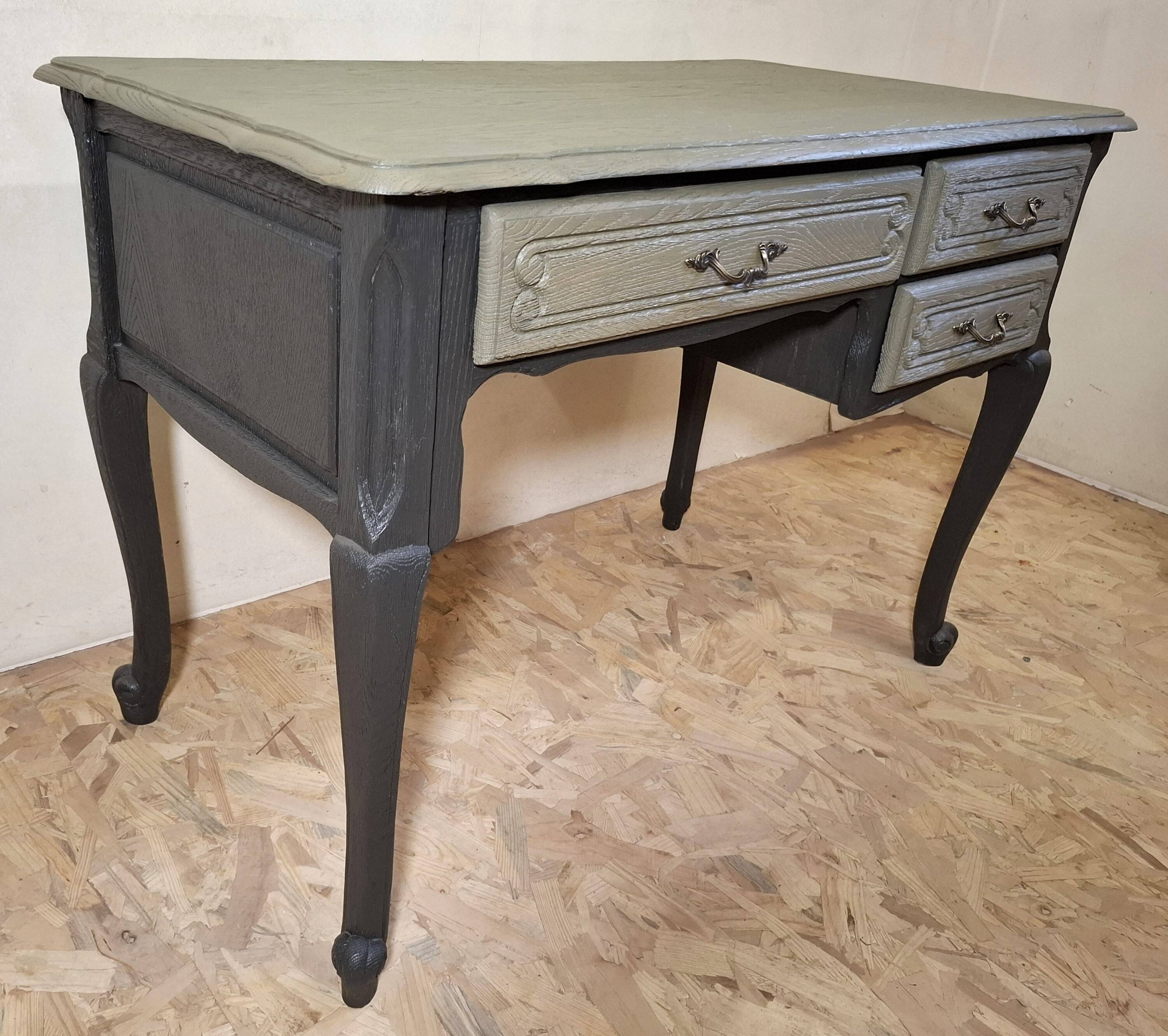 Upgraded regency desk