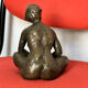 Sculpture bronze femme assise