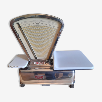 Old scale Testut stainless steel type 401