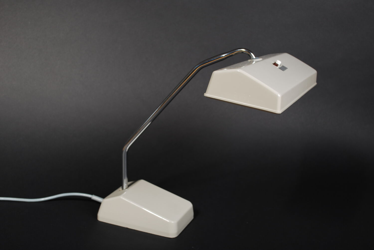 BW 'bund' Waldmann Germany desk lamp