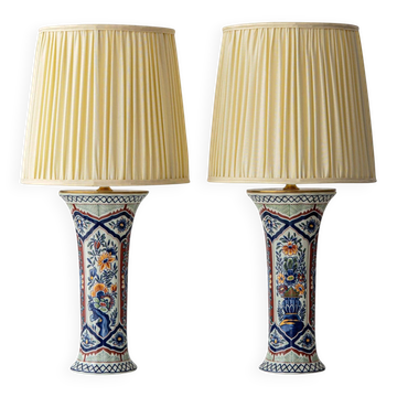 Lampes de table vintage en style Delft belge par Boch avec des éléments en laiton, 1950-1970, nouveaux abat-jours.