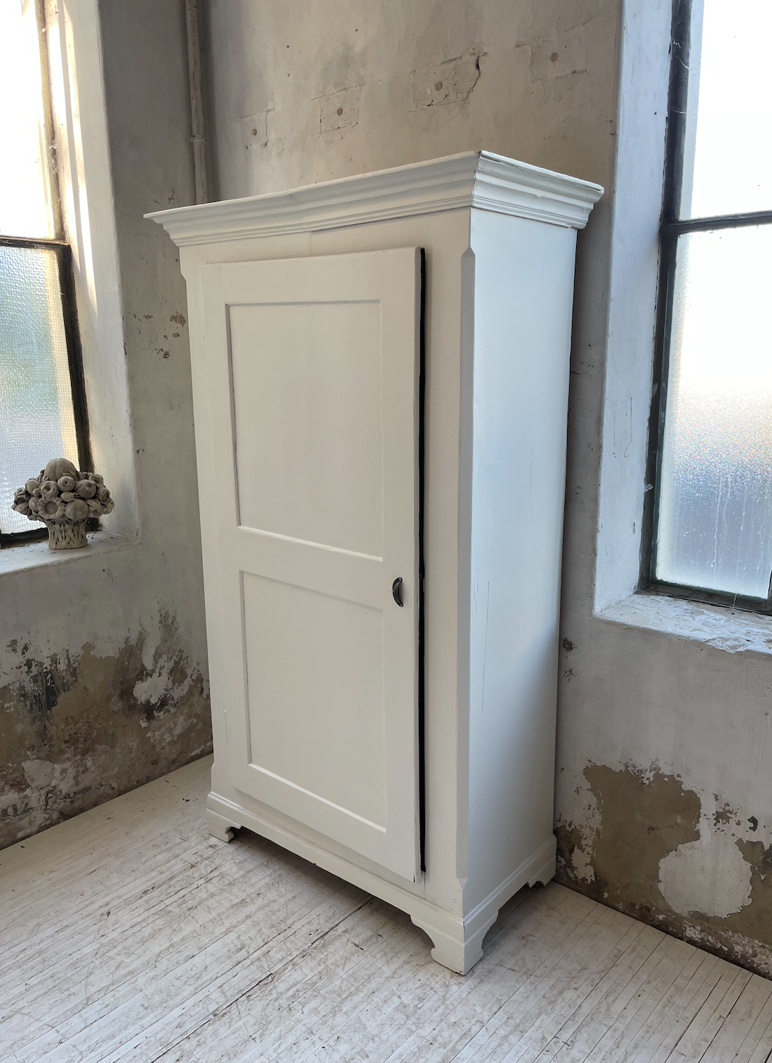 White cutter cabinet