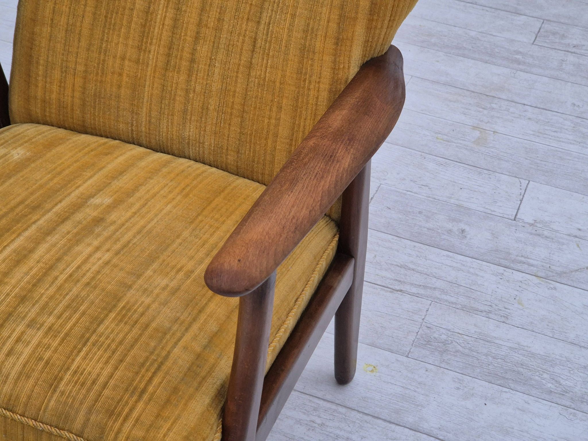 Années 1960, design danois par Kurt Olsen, fauteuil modèle 230, état d'origine.