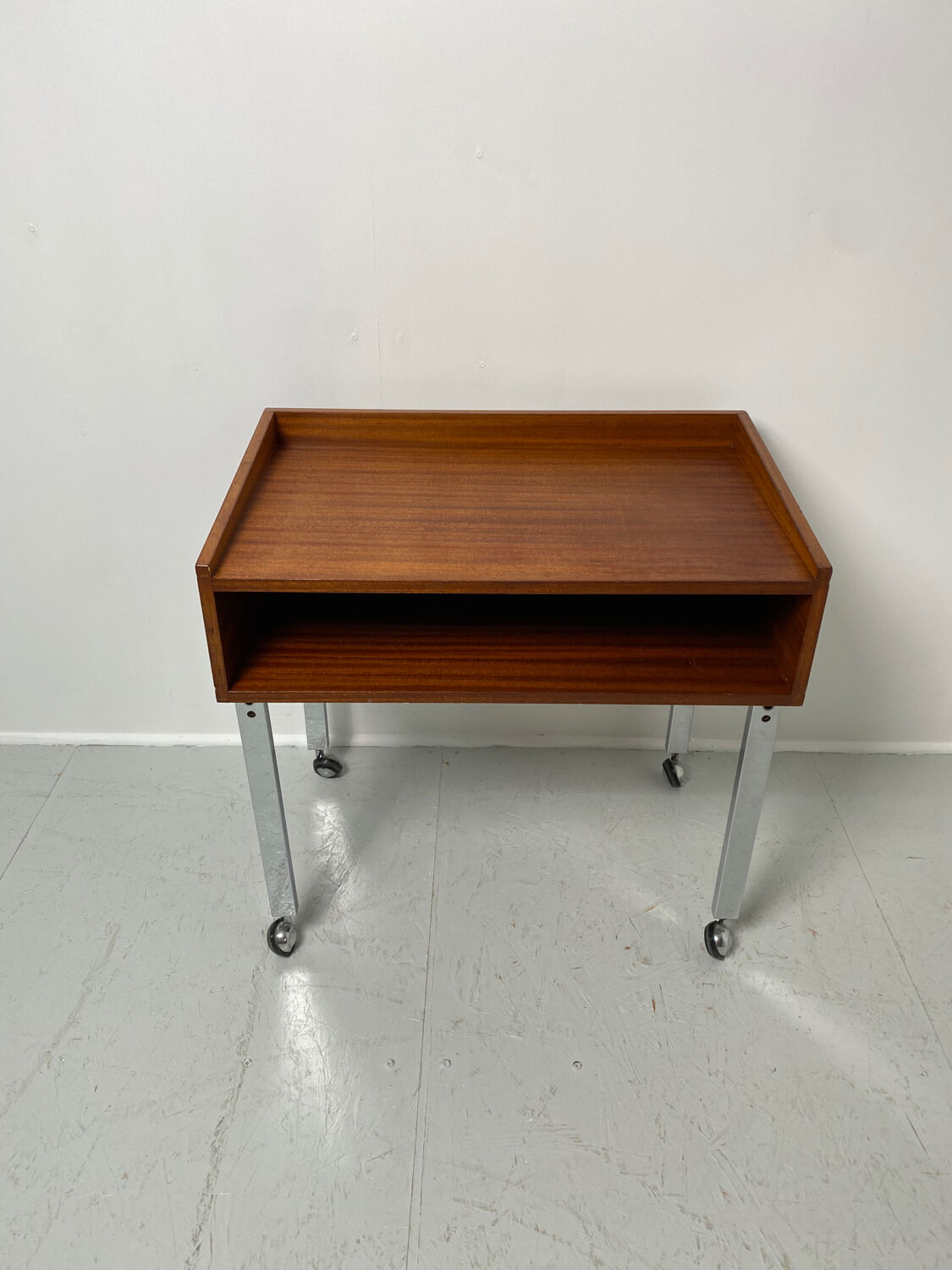 1970 vintage dessert console