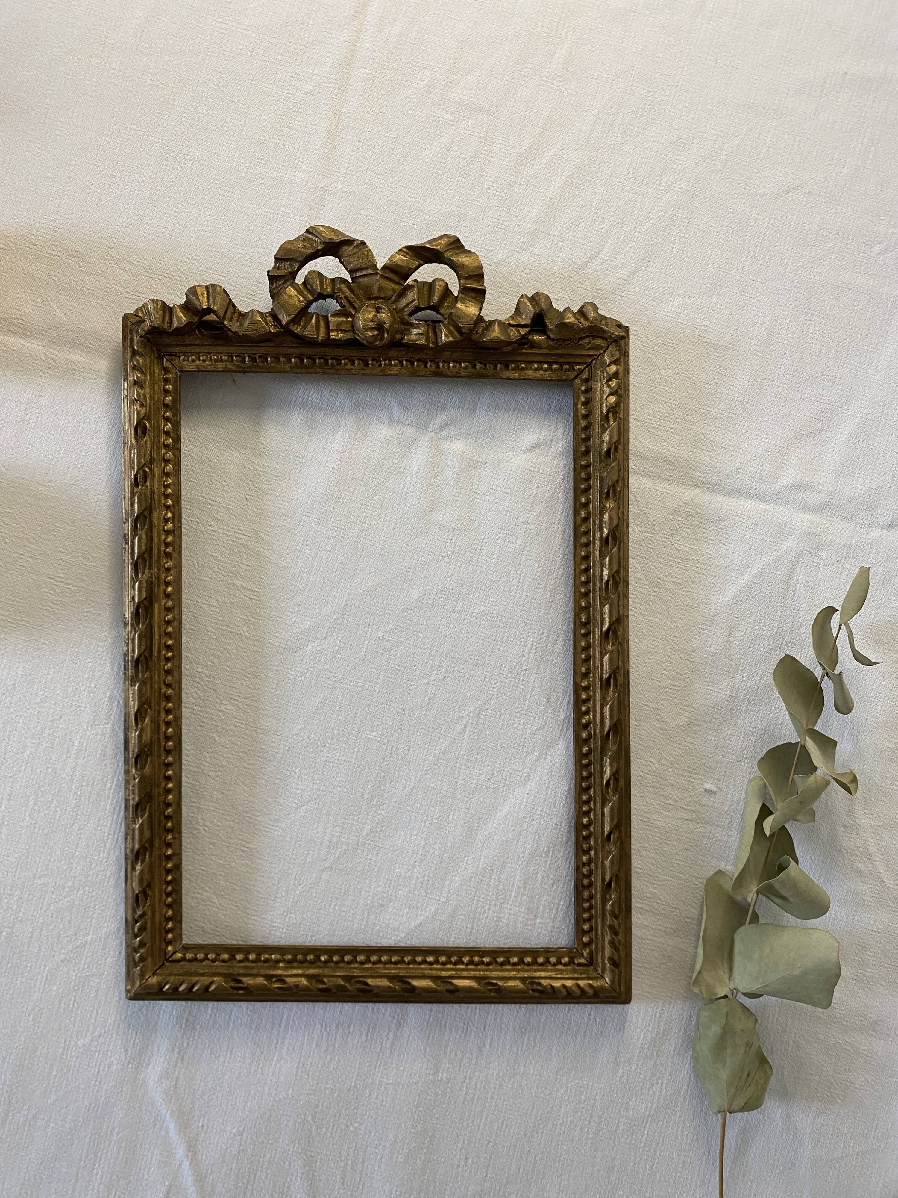 Cadre en bois doré