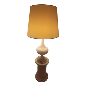 Marble lamp and column