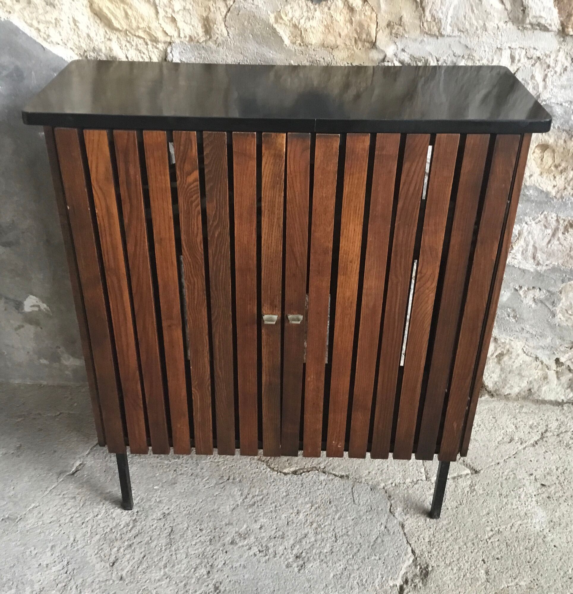 Furniture bar with vintage cocktails, teak blades and earthenware -1960s
