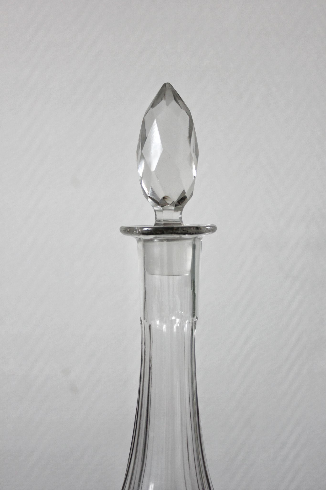 Antique crystal carafe engraved with a laurel leaf frieze