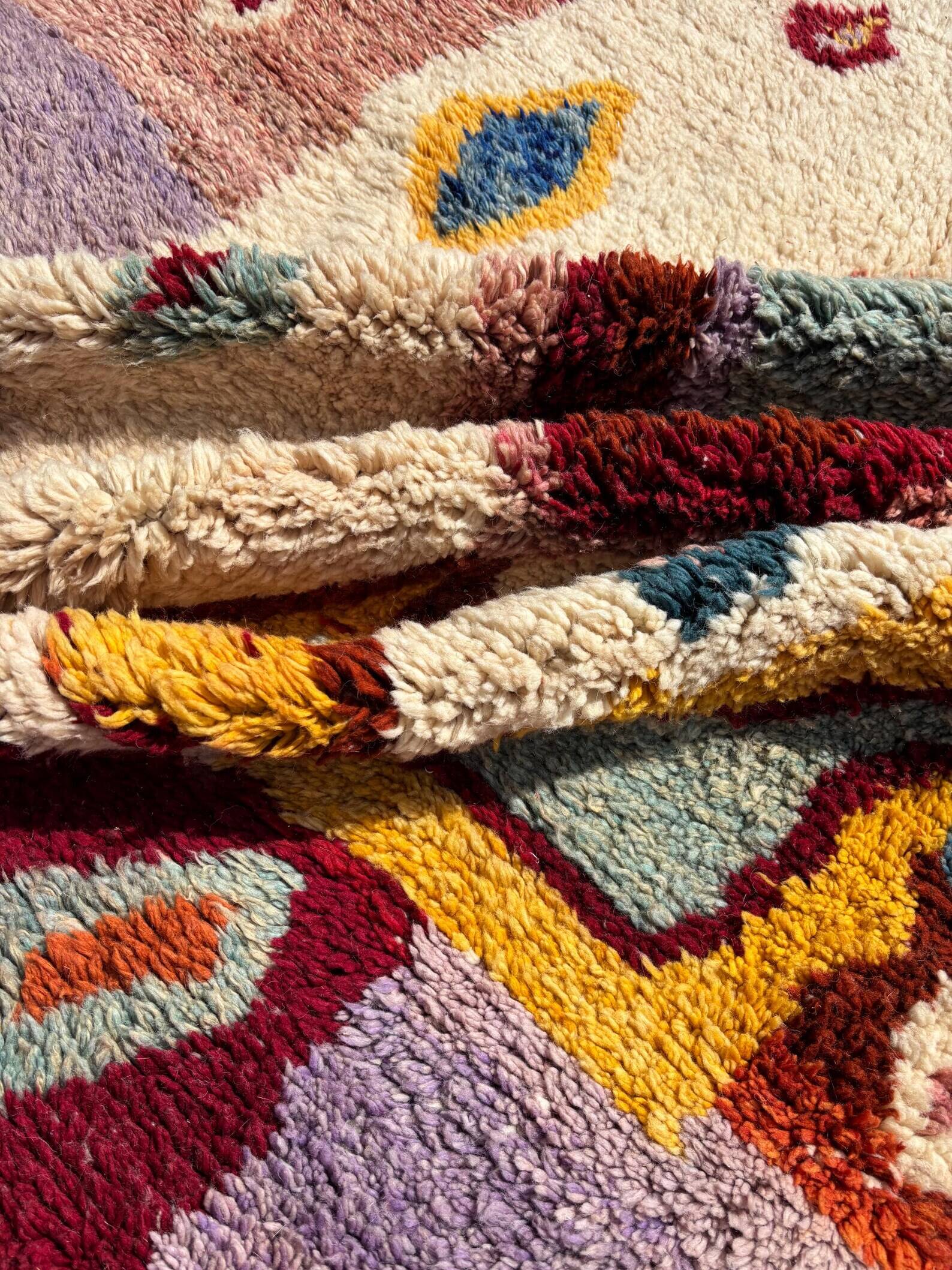 Tapis berbère M’rirt 190x310 cm – Laine épaisse – Multicolore – Fait mai