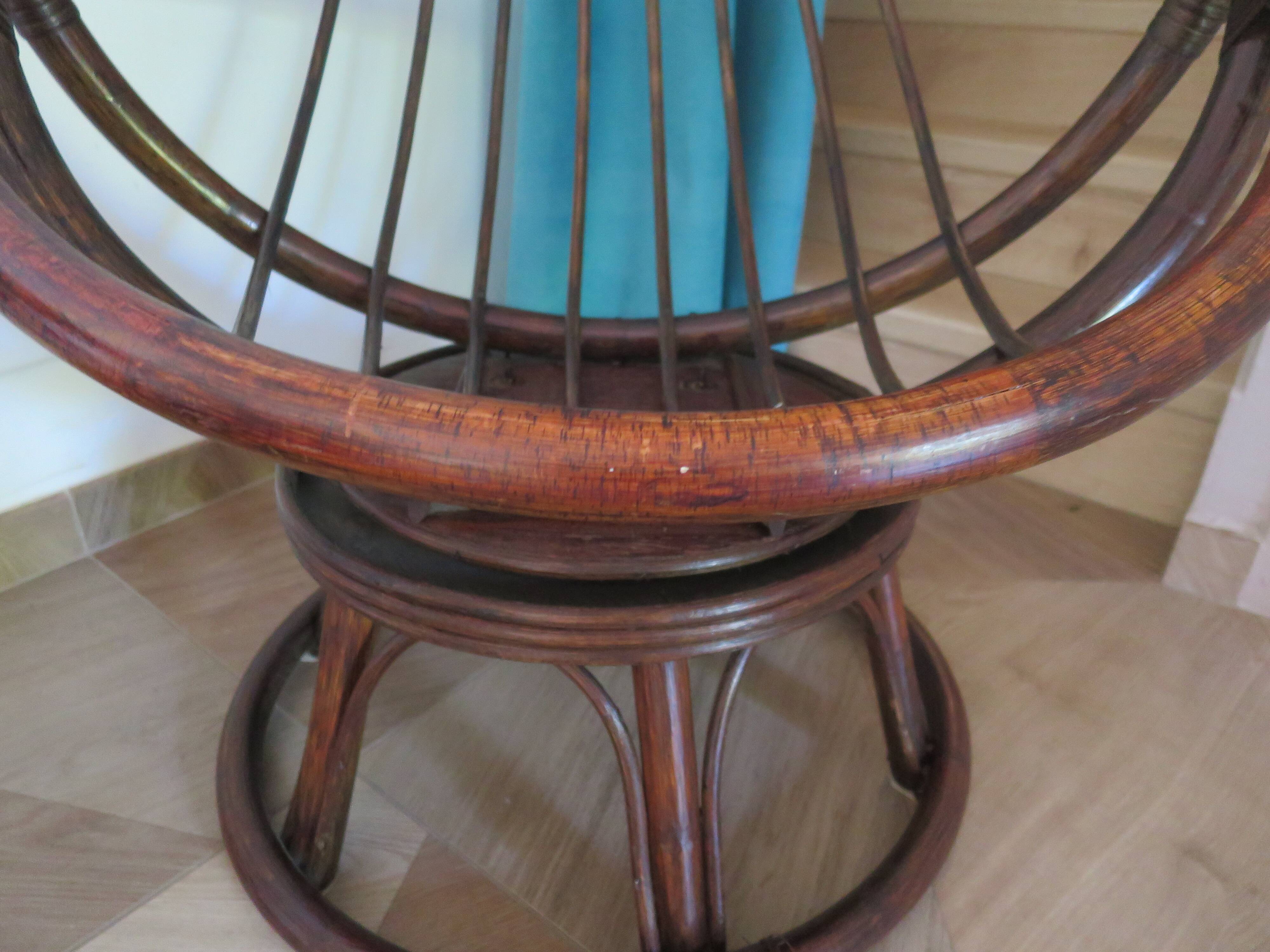 Vintage set of 2 swivel chairs in bamboo and rattan - Papasan shape