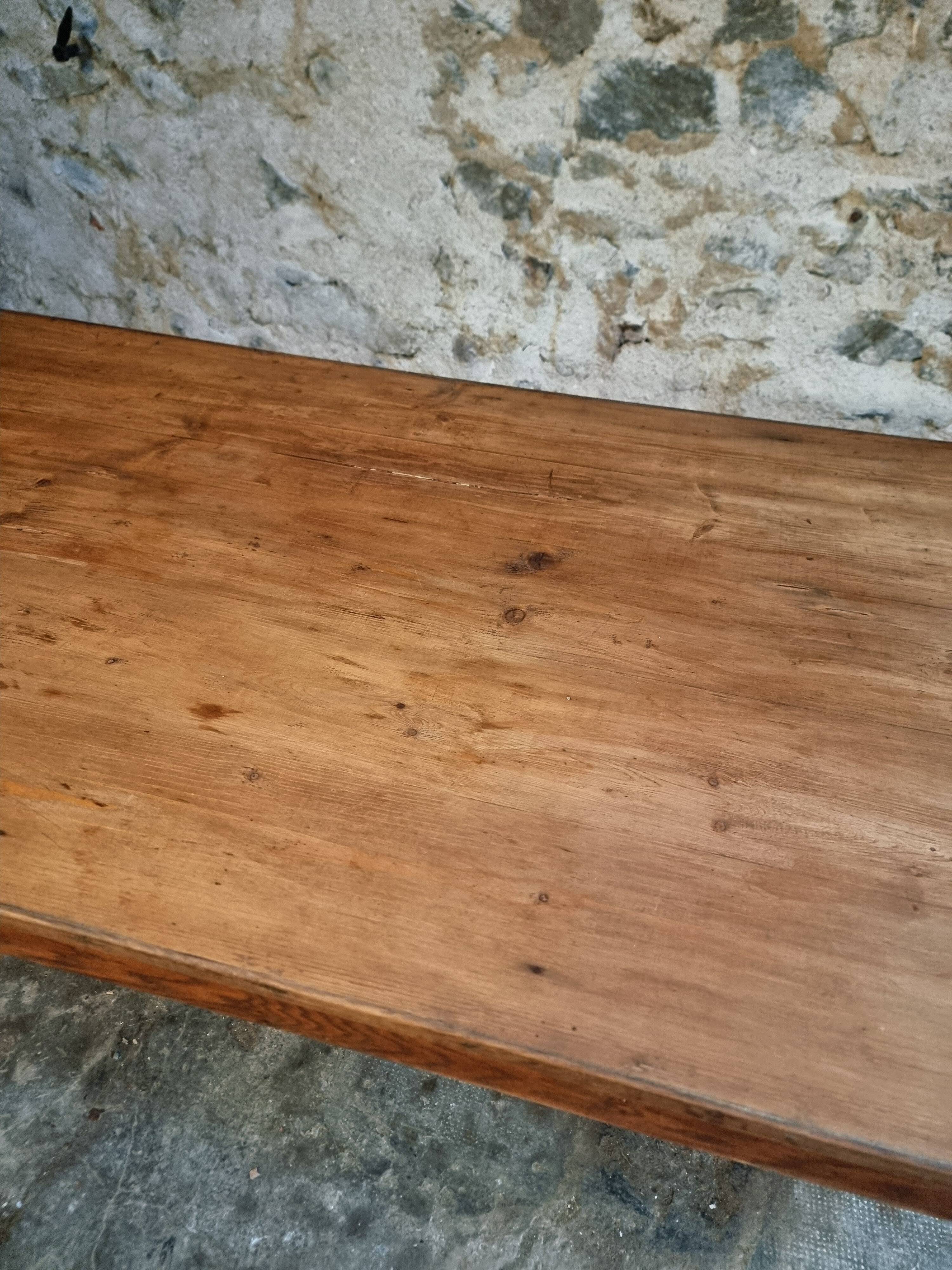 Old French farmhouse table – Rustic workshop table with 3 drawers