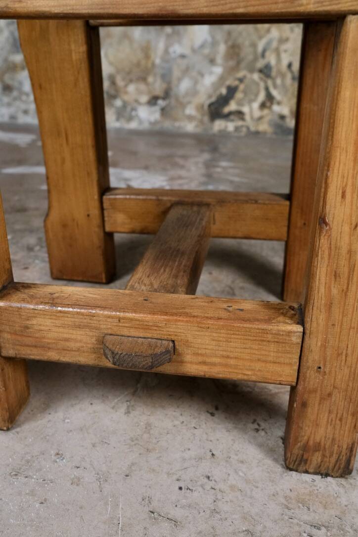 Set of 4 brutalist pine chairs, Italy, 1960s