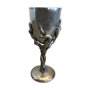 Verre en étain signé
