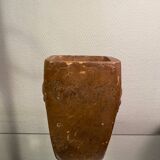 Mbigou stone vase