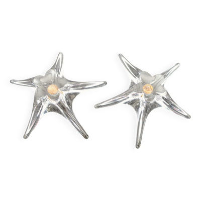 DAUM France paire de bougeoirs cristal ''Etoiles de Mer'' grand modèle, 1960/1970