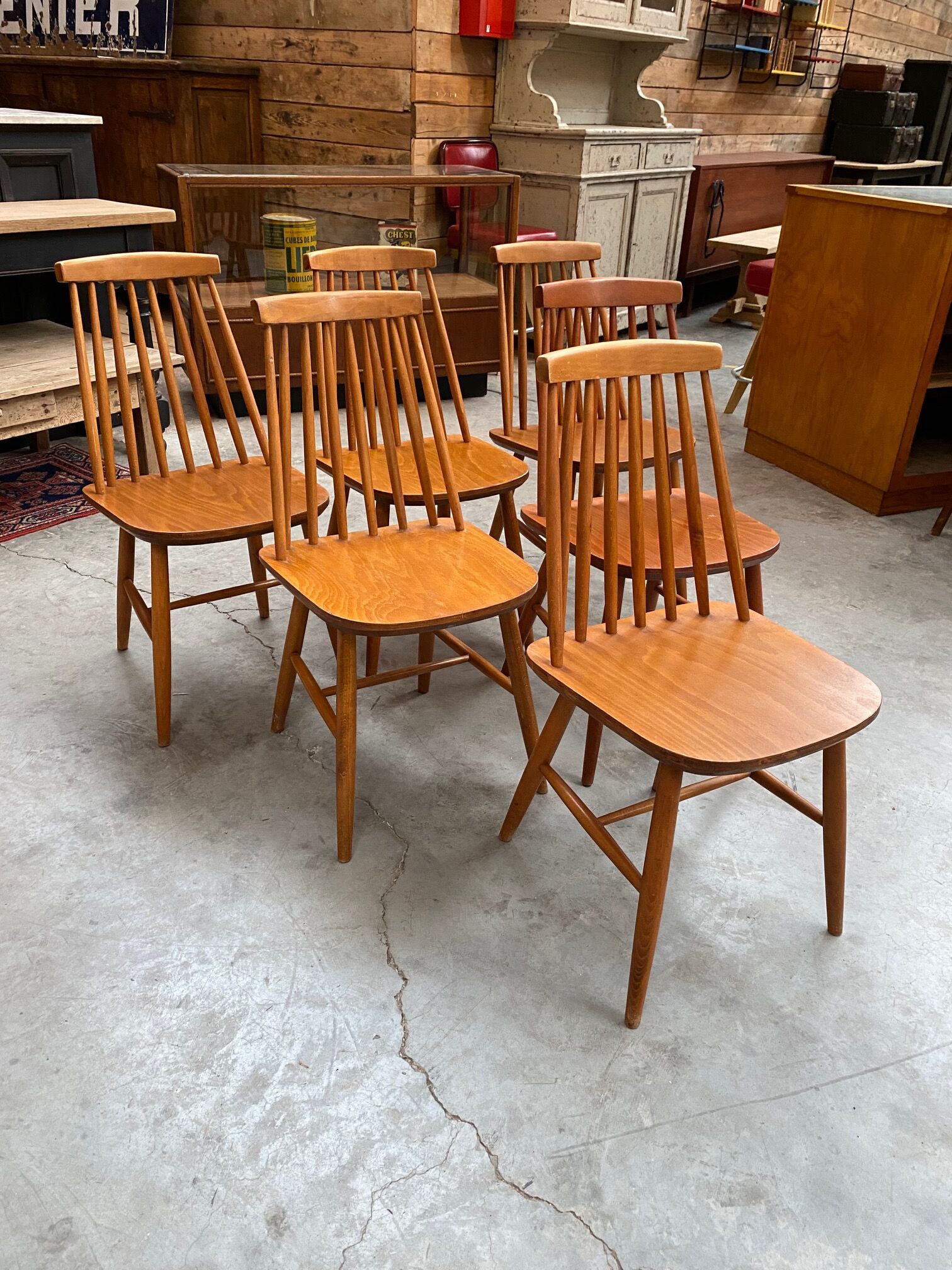Suite of 6 bistro chairs