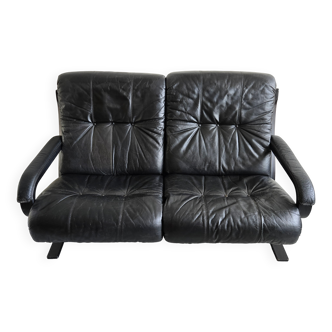 Sofa canapé scandinave 2 places 1970 vintage en cuir noir et bois courbé