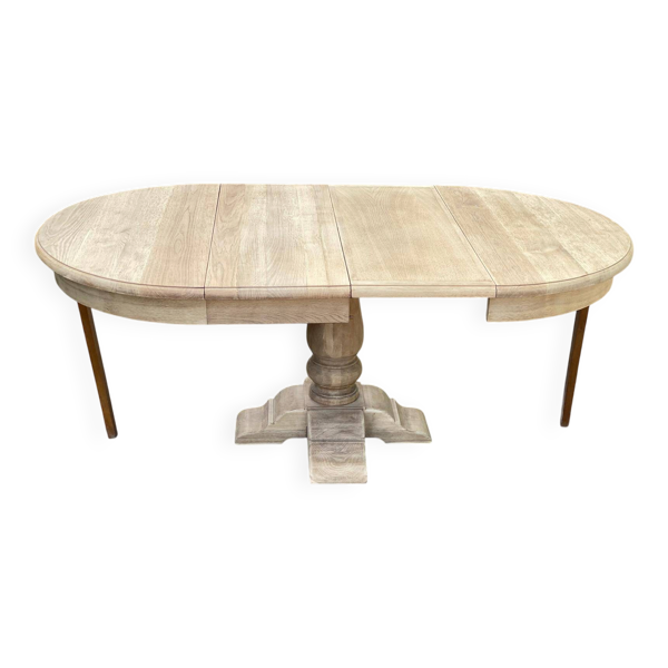 Table à manger ronde extensible décapée en chêne massif 1970