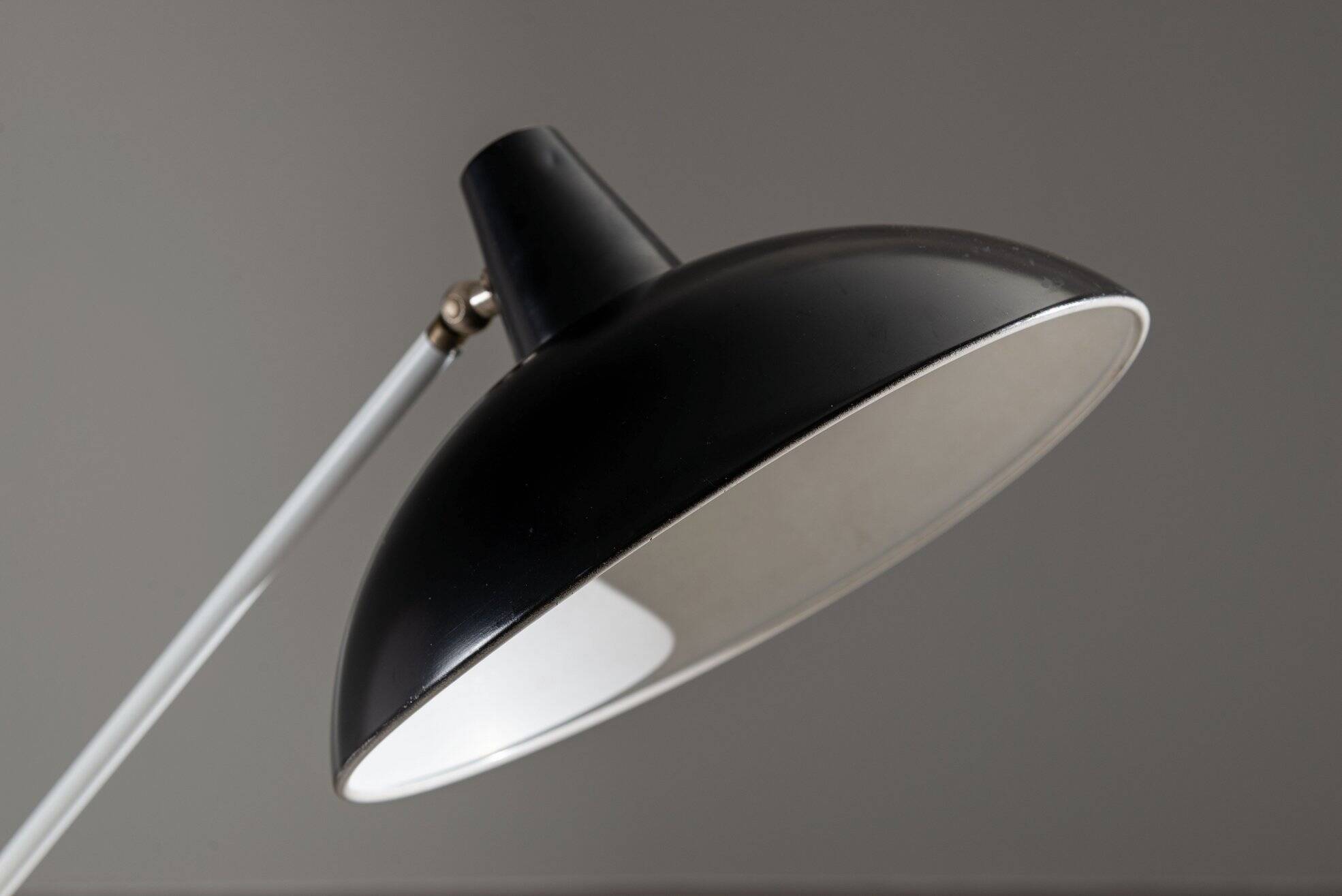 Lampadaire JJM Hoogervorst noir Anvia Almelo Pays-Bas 1950