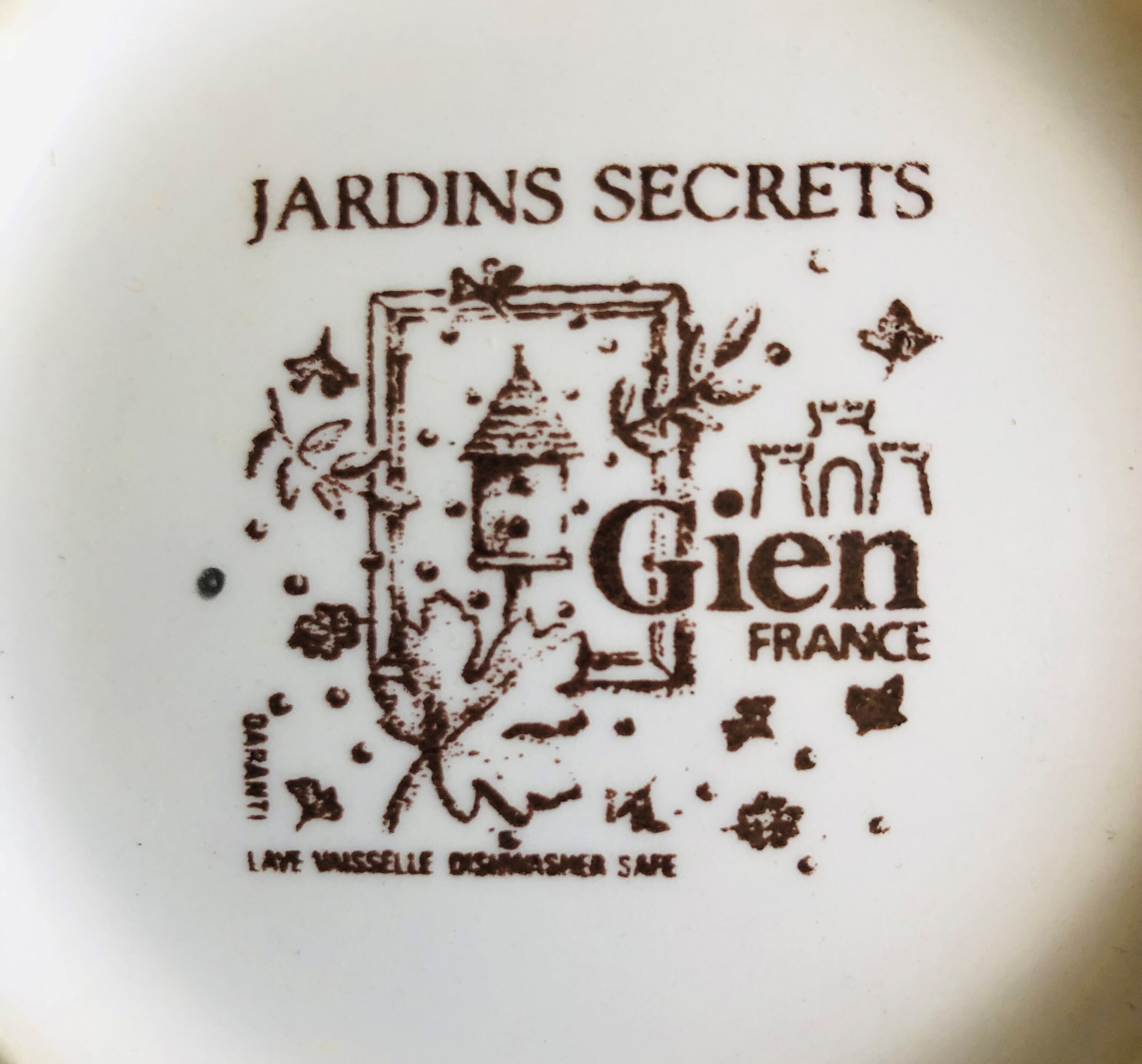 Pair of gien earthenware jattes