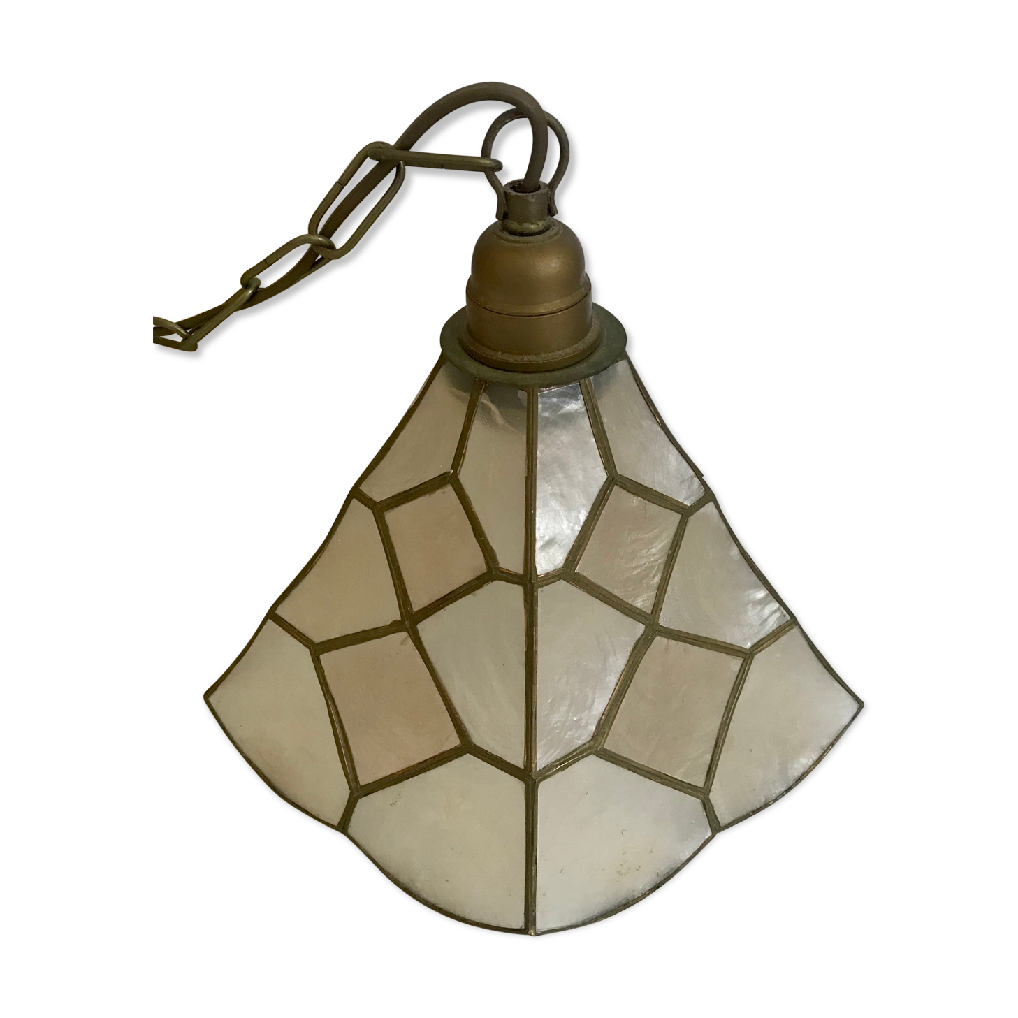 Vintage mother-of-pearl suspension