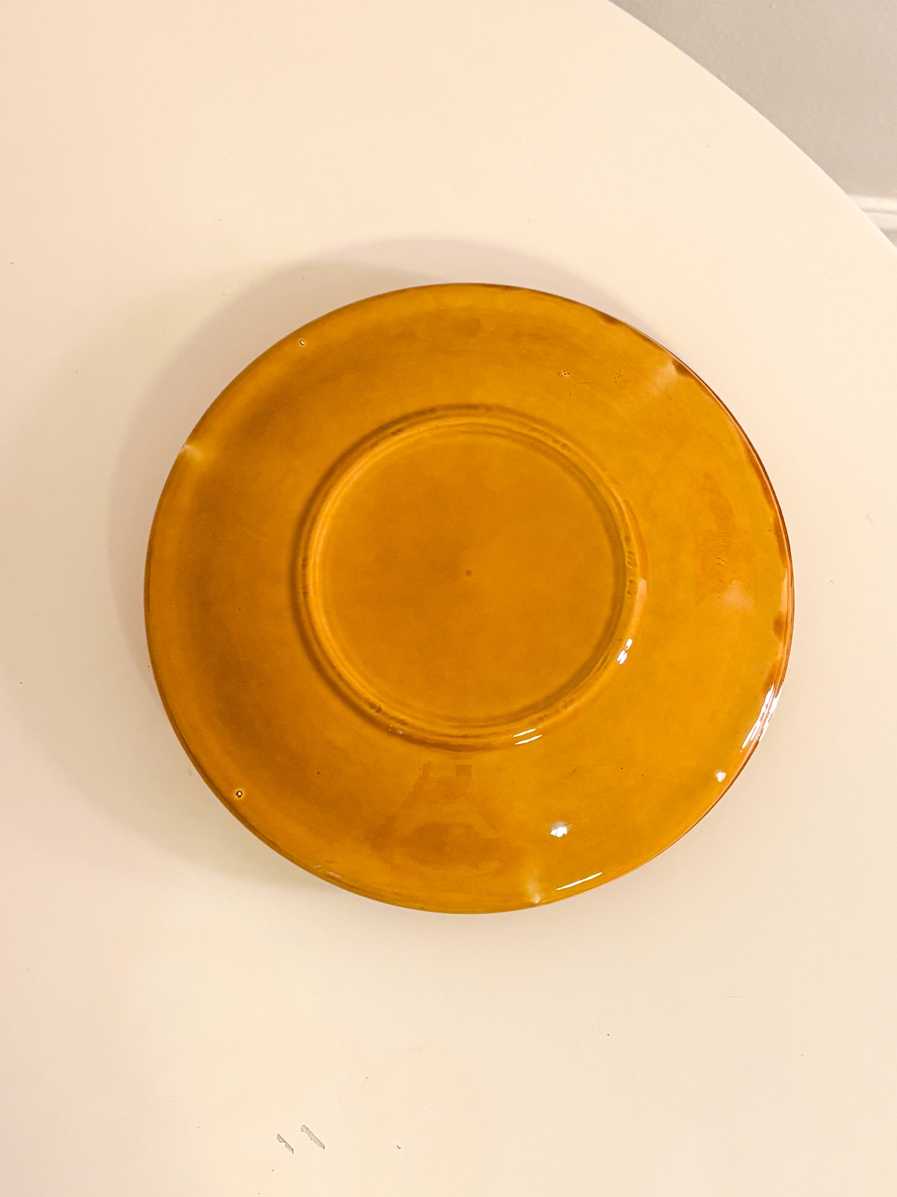 Pair of slip oyster plates, Brown, 1960