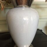 Paire de vases blanc et argenté style émail craquelé