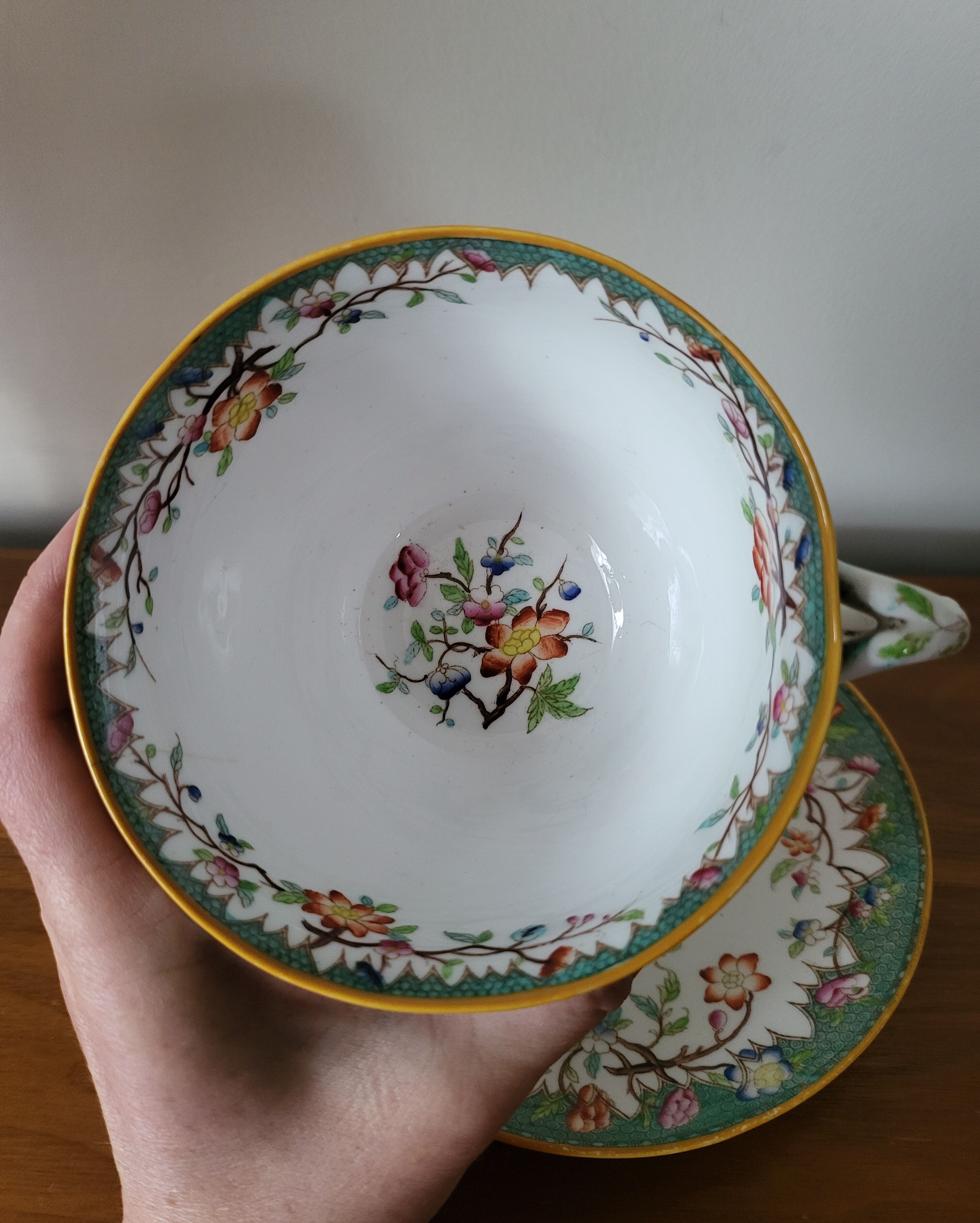 Large Tea or Chocolate Cup in Porcelain VPF Minton Decor