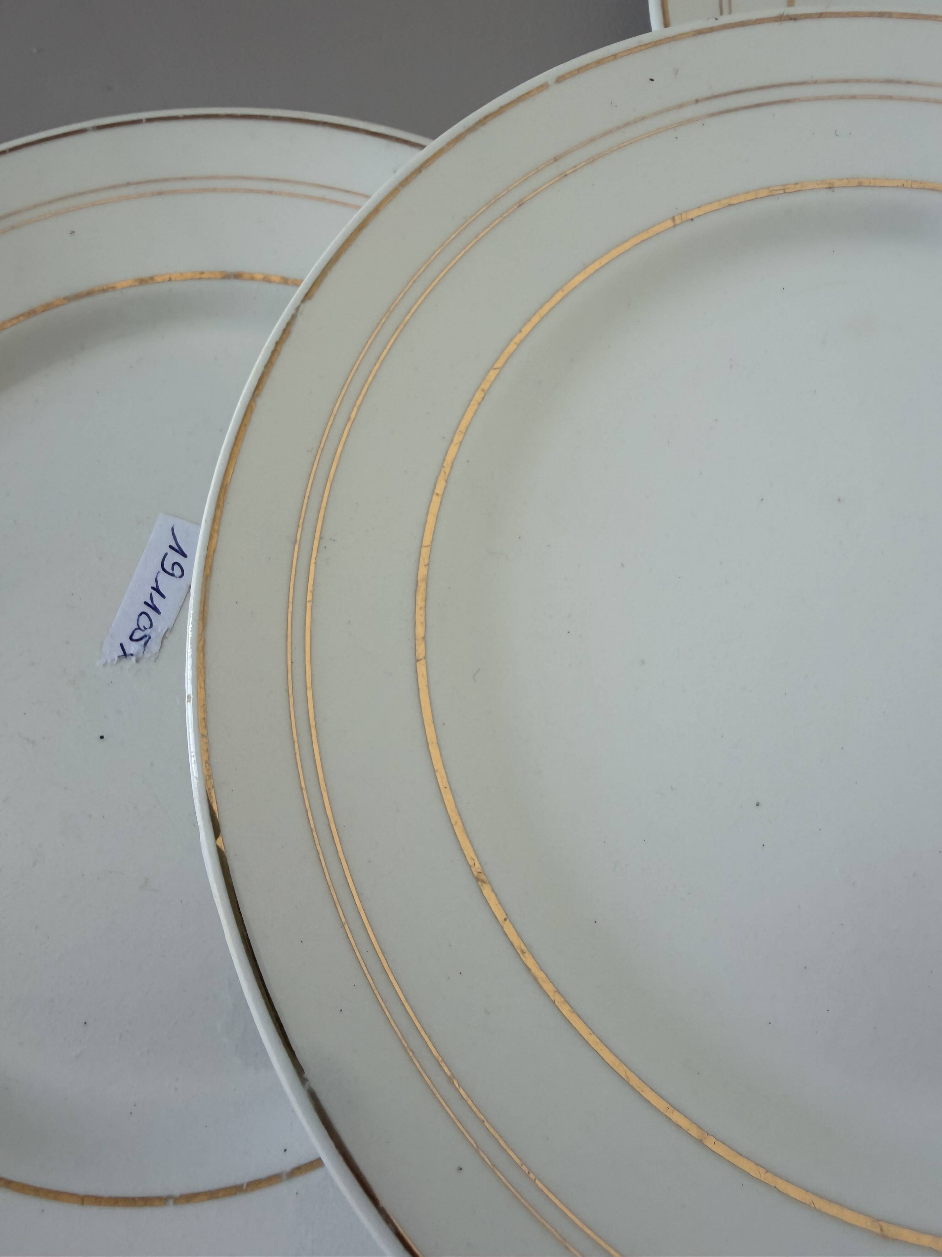 4 dessert plates in porcelain from St Amand 191105