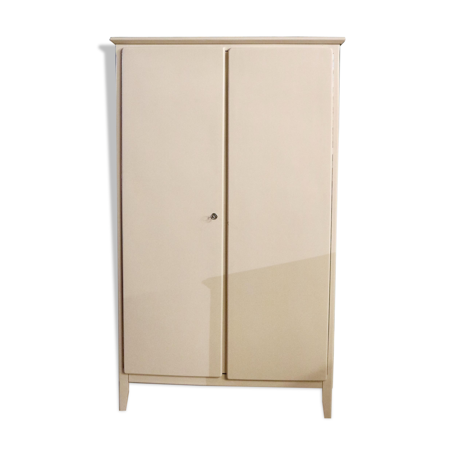 Restored parisian ivory, emerald green cabinet