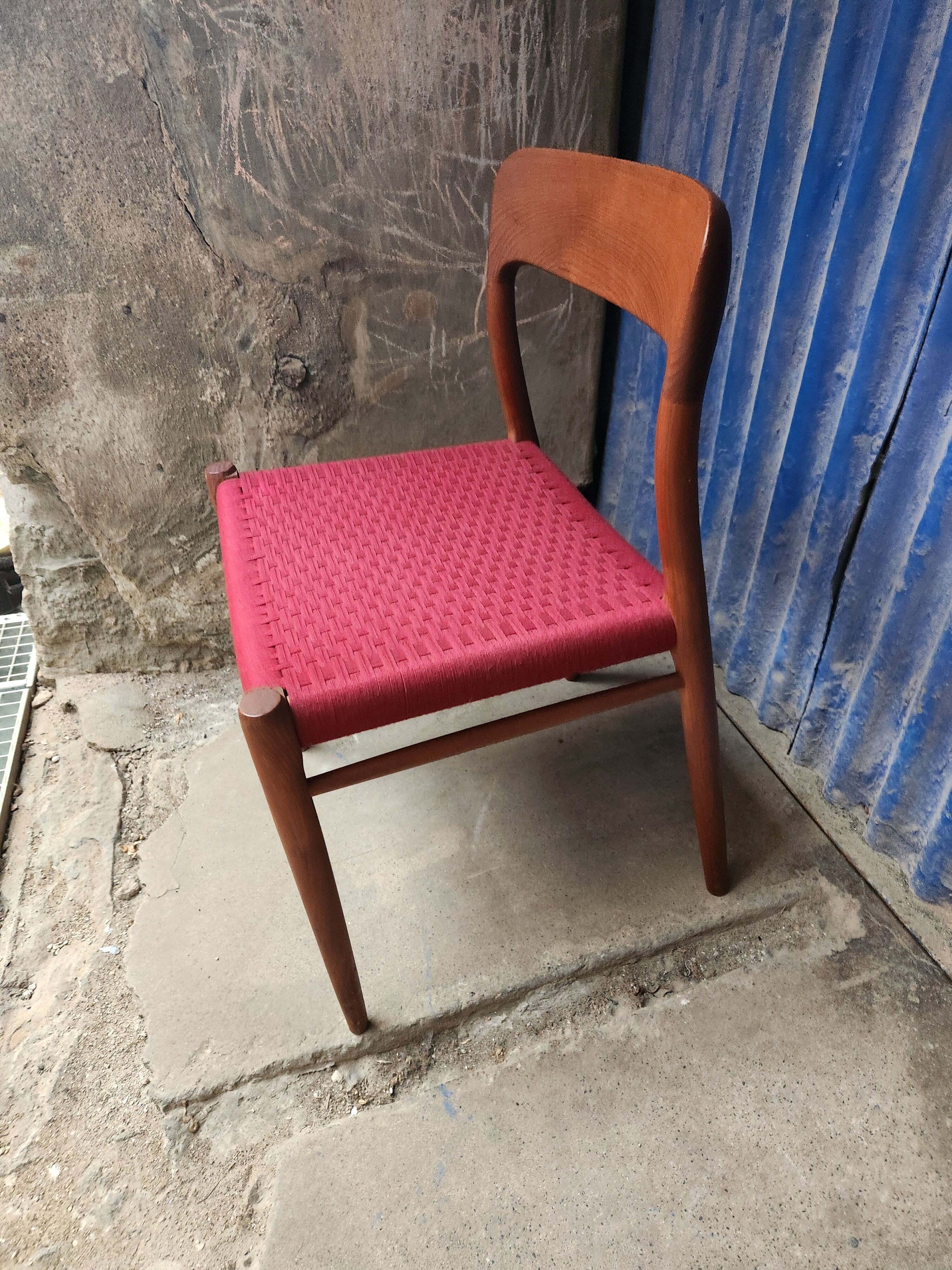 Pair of chairs model 75 Niels Otto Moller