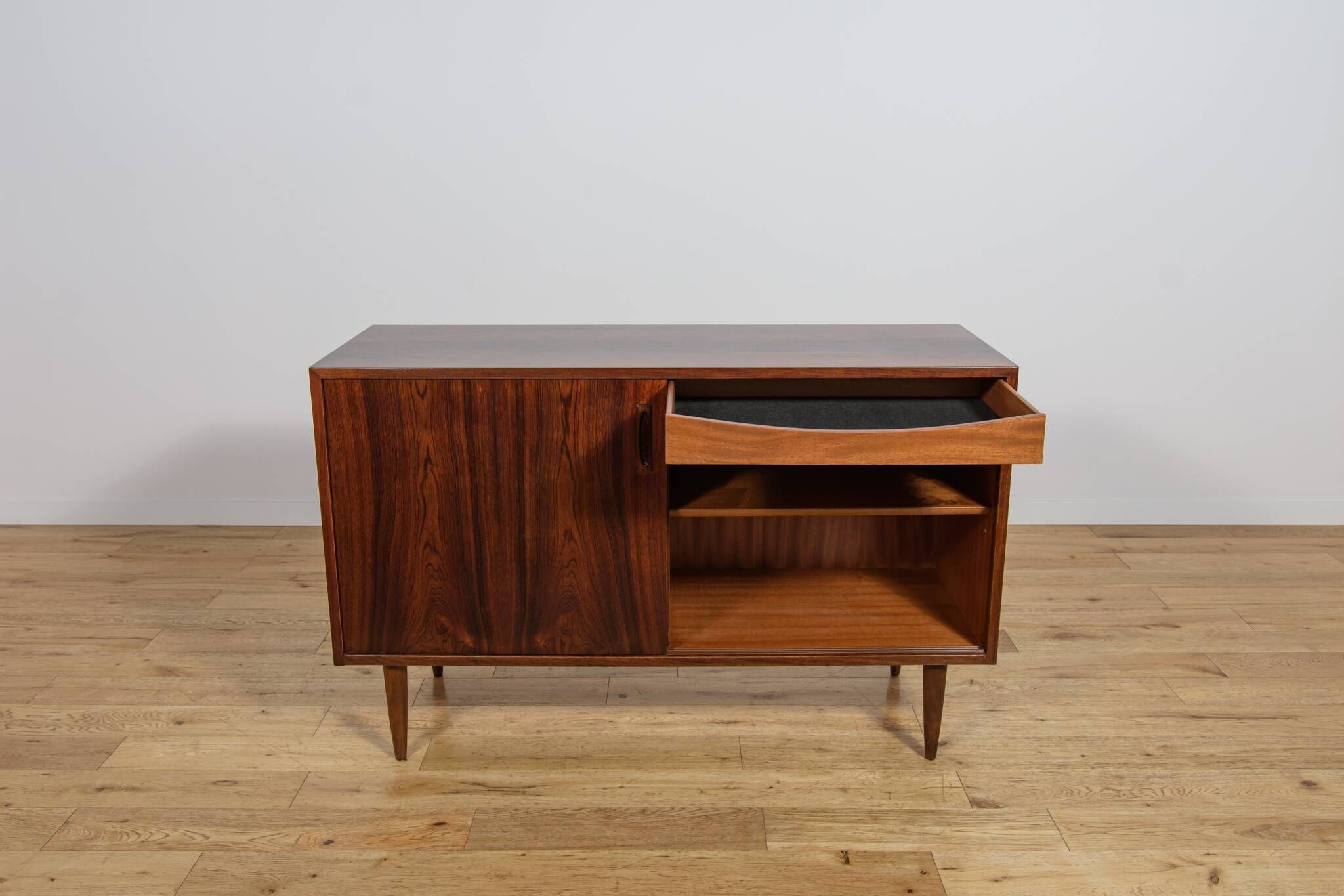 Small mid-century rosewood sideboard, Denmark, 1960s