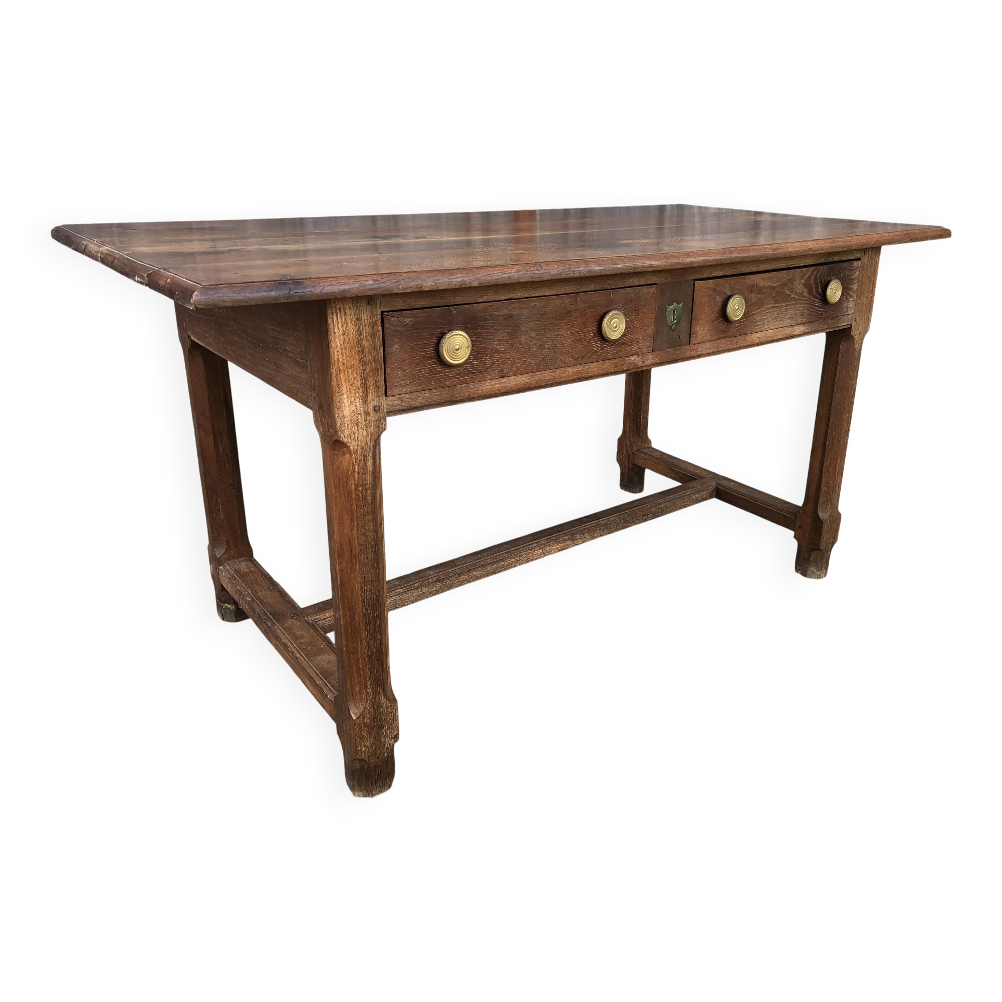 Table ancienne à barre à chat en chêne massif avec 2 tiroirs de face.