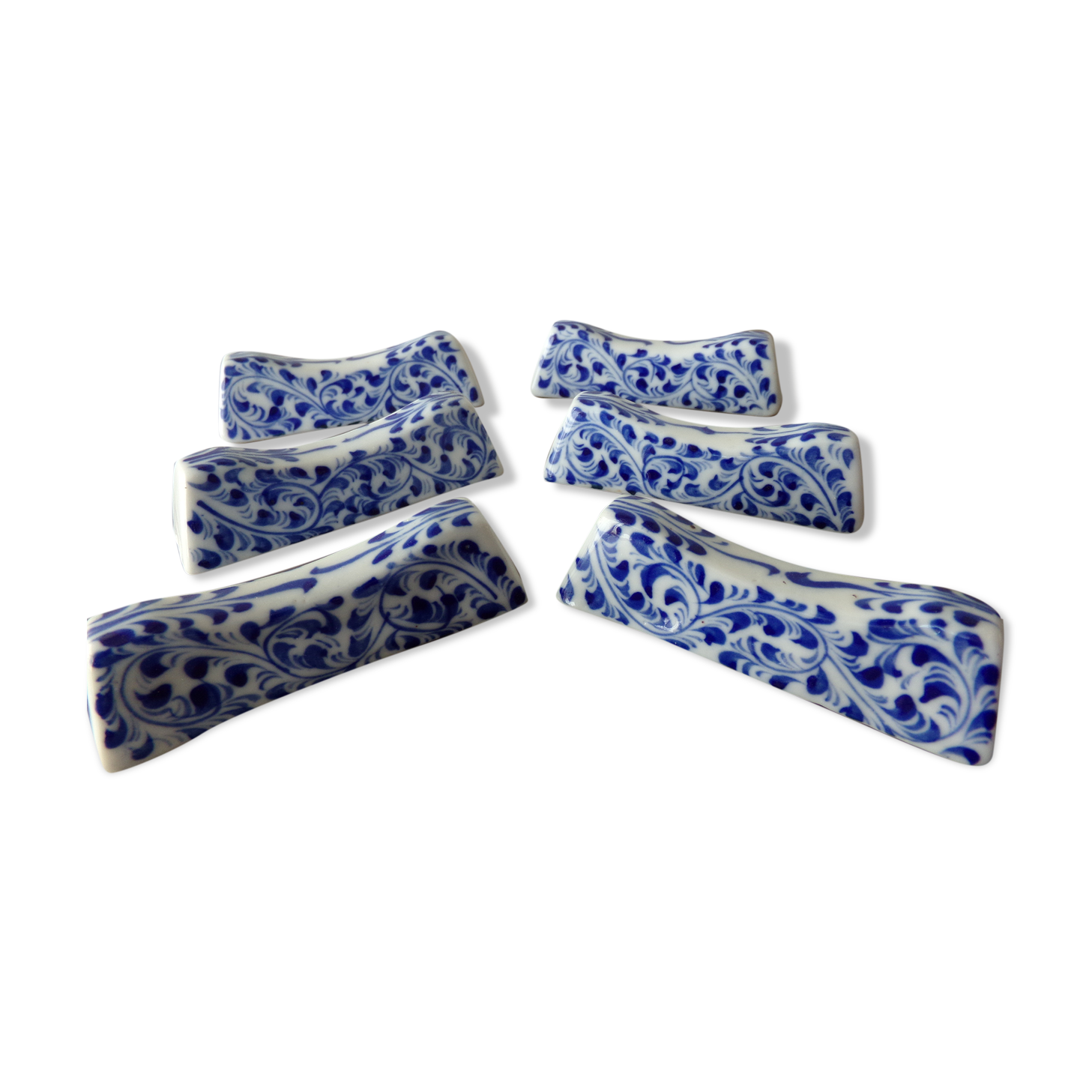 6 blue porcelain knife holders