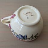 Set of cups